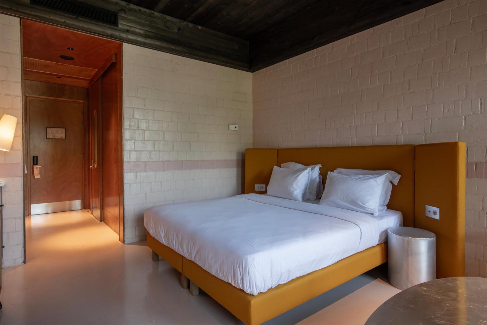 Rooms Hotel Batumi Exteriör bild