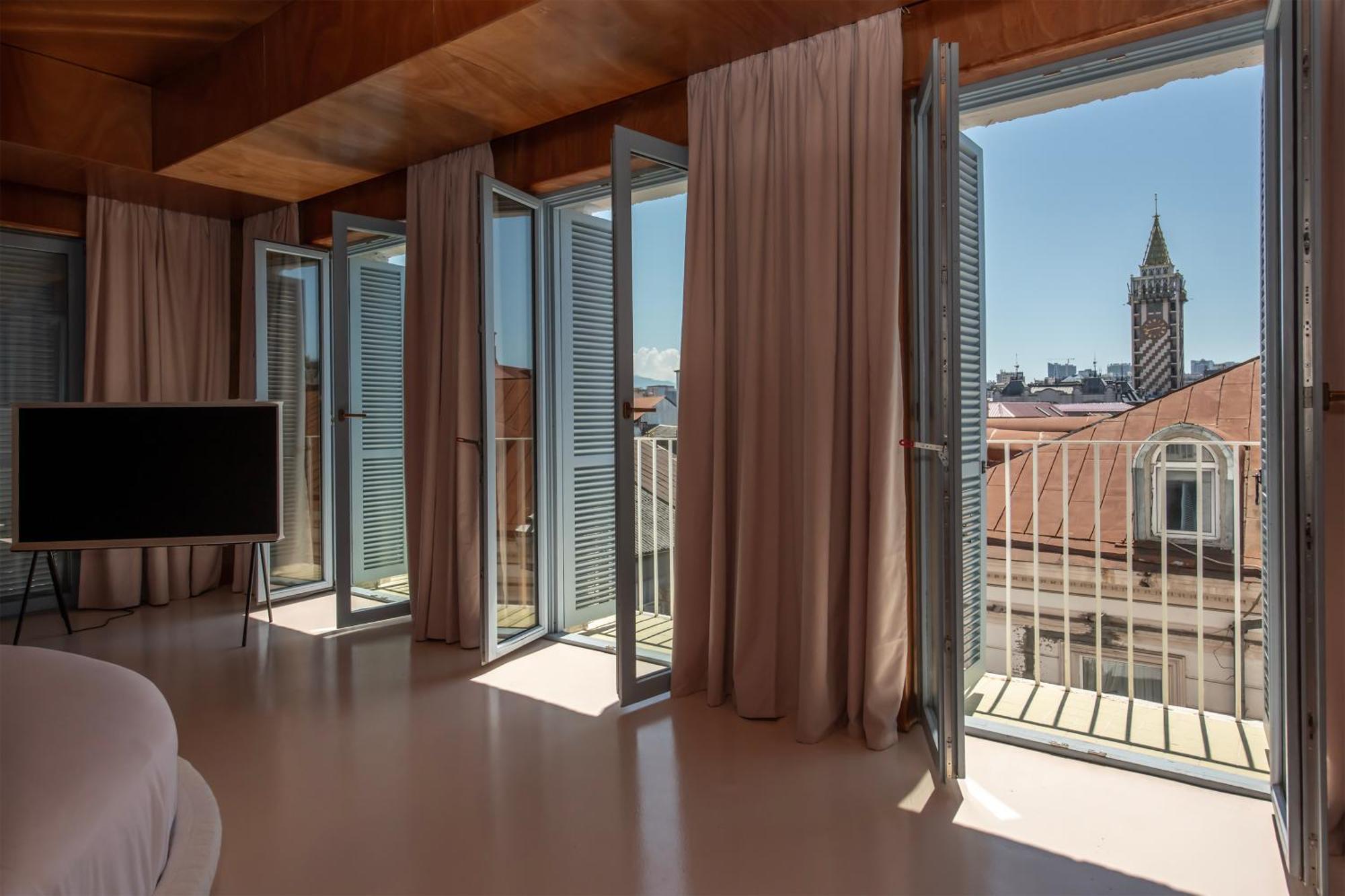 Rooms Hotel Batumi Exteriör bild